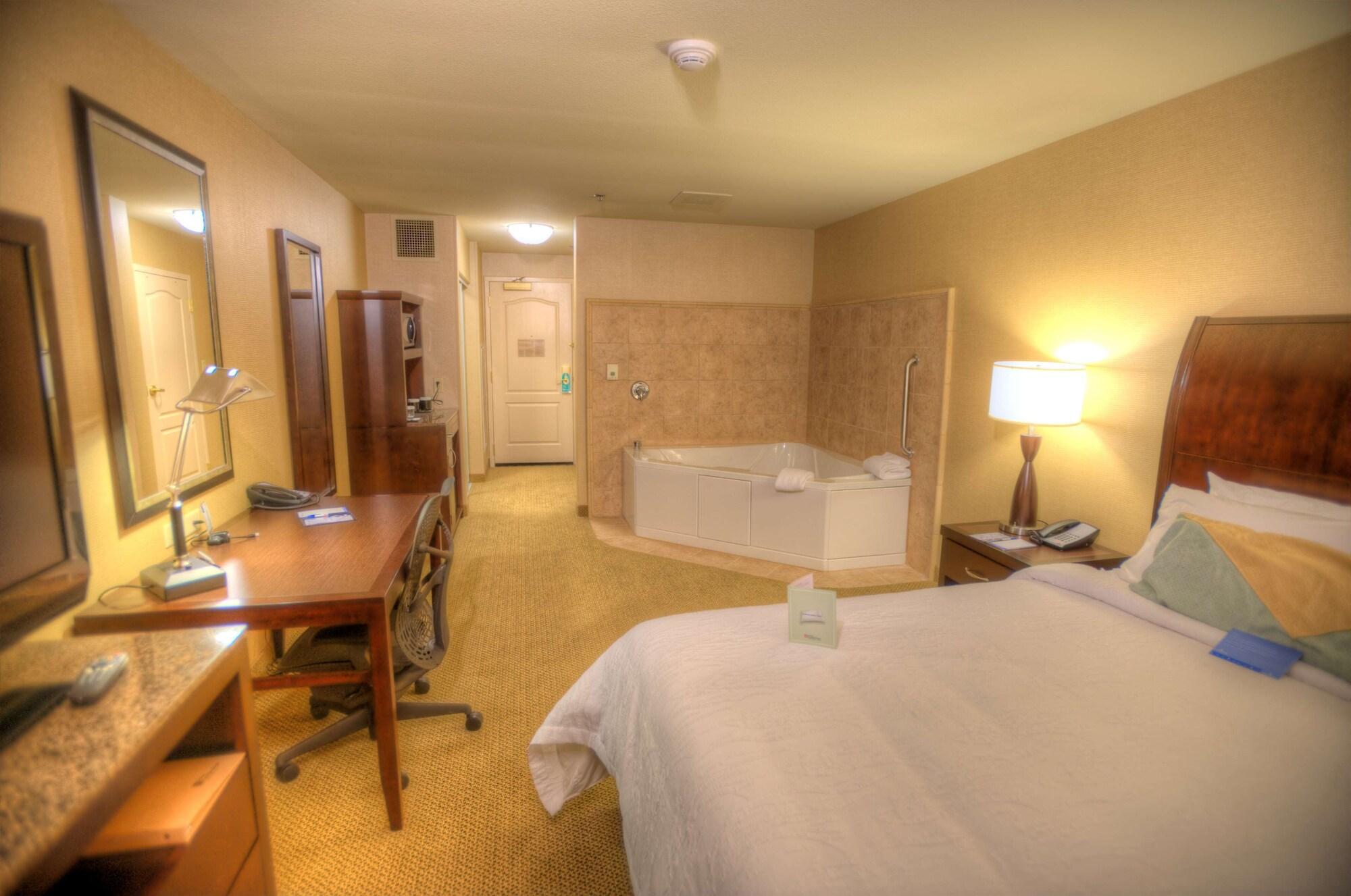 Hilton Garden Inn Omaha East/Каунсил-Блафс Номер фото